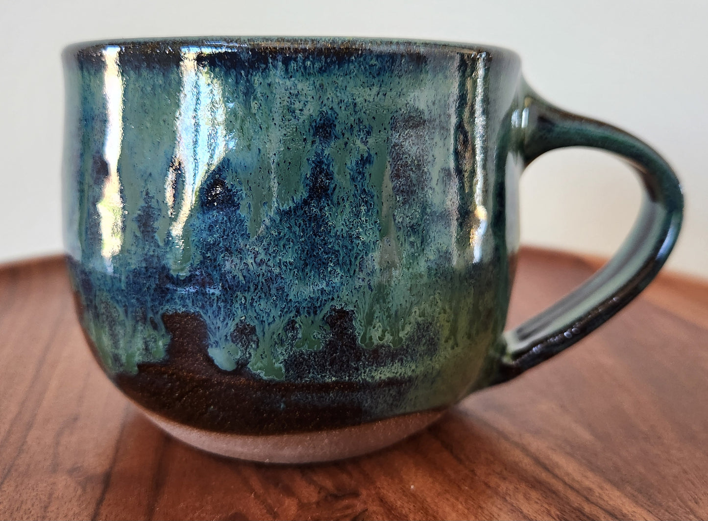 Mug Medium (Emerald and Blue Stone)