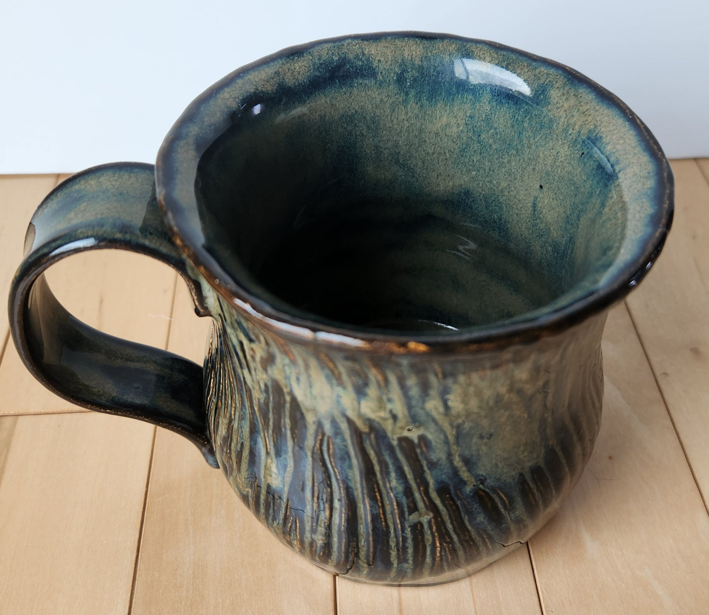 Mug Medium (River Rock wood grain)