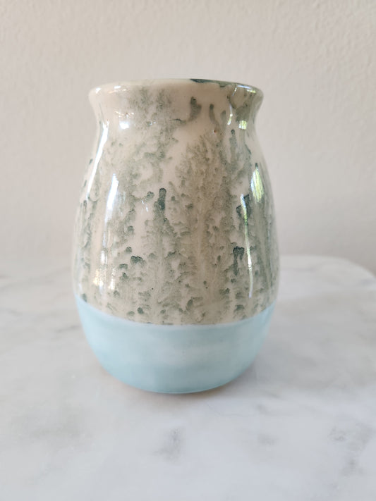 blue/green vase - Mocha Diffusion
